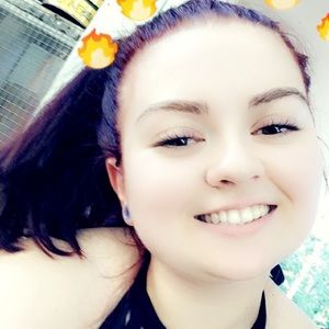 Meet your Posher, Kaitlin